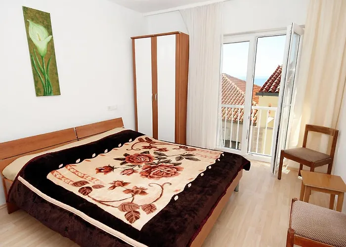 6051b Apartment